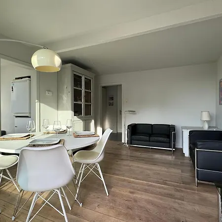 Apartment Stylish Right On The De Haan