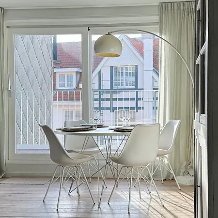 Bright Flat With Bunk Beds Lägenhet *