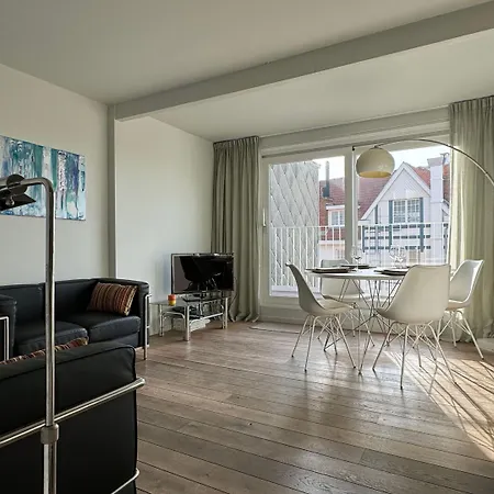 Bright Flat With Bunk Beds De Haan